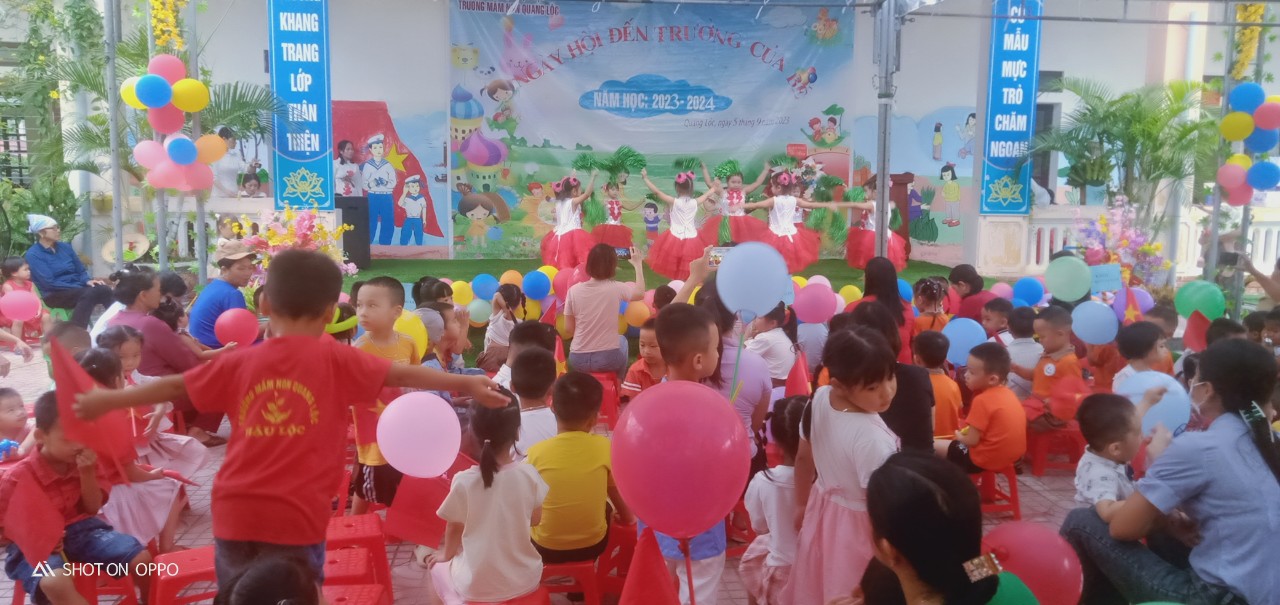 Sáng ngày 05/9, hơn 800 em học sinh xã Quang Lộc dự Lễ khai giảng năm học 2023 – 2024